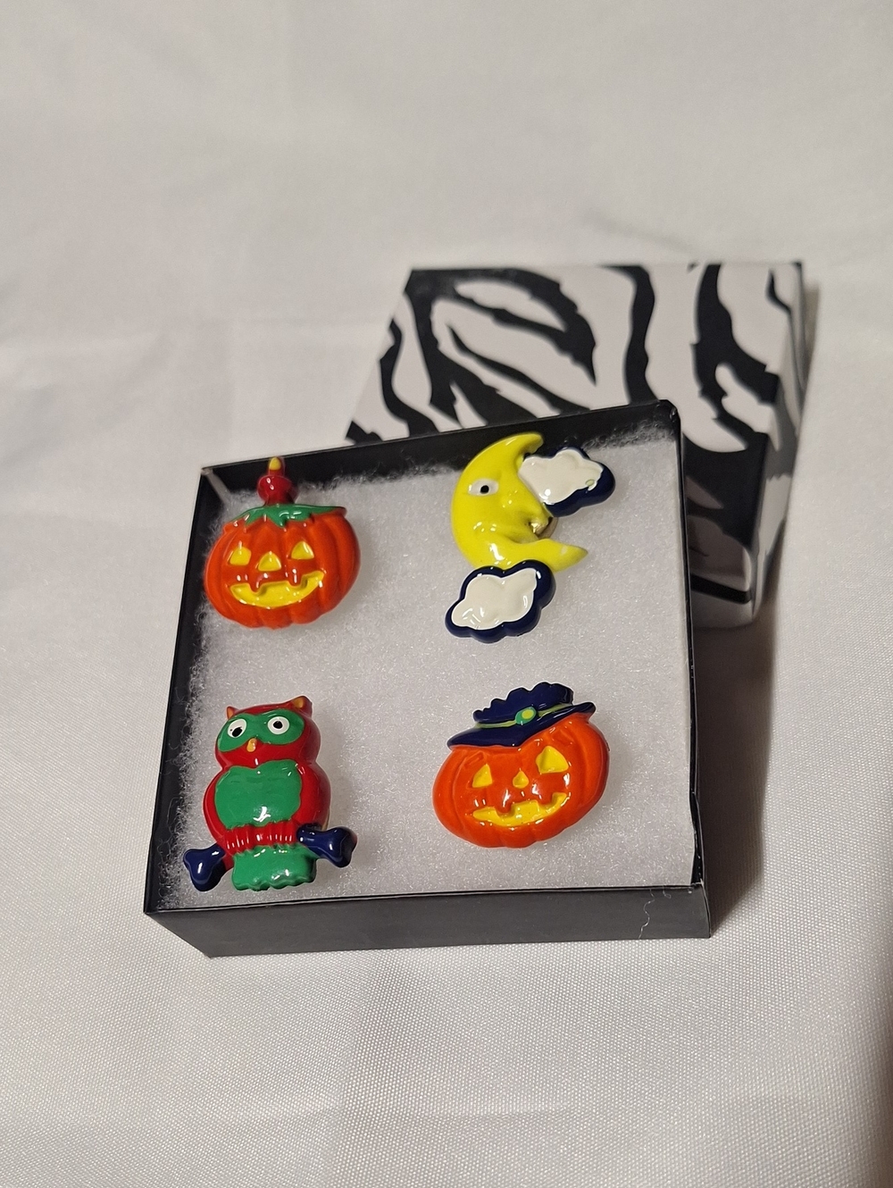 Vintage plastic Halloween button covers. Like New